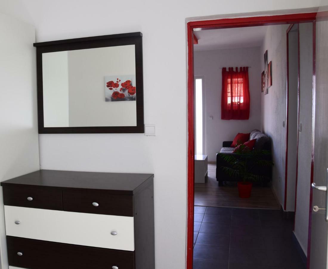 Apartman Ana Apartment ซาลี ภายนอก รูปภาพ