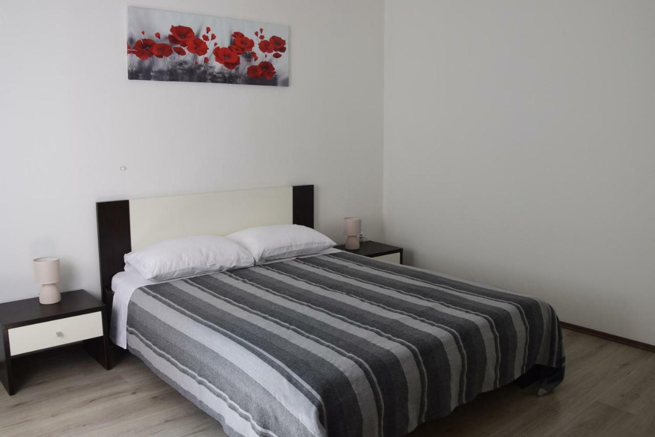 Apartman Ana Apartment ซาลี ภายนอก รูปภาพ